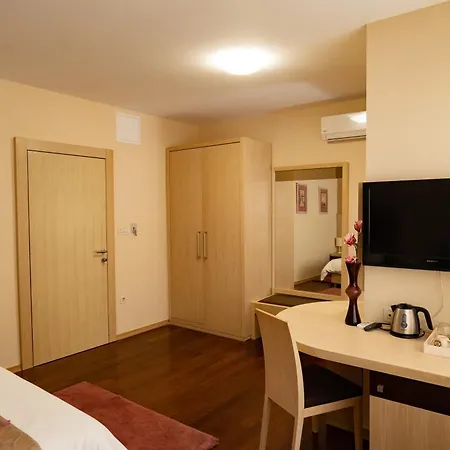 Scallop Self Check-in 4*